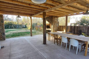 Casa alegre con chimenea interior